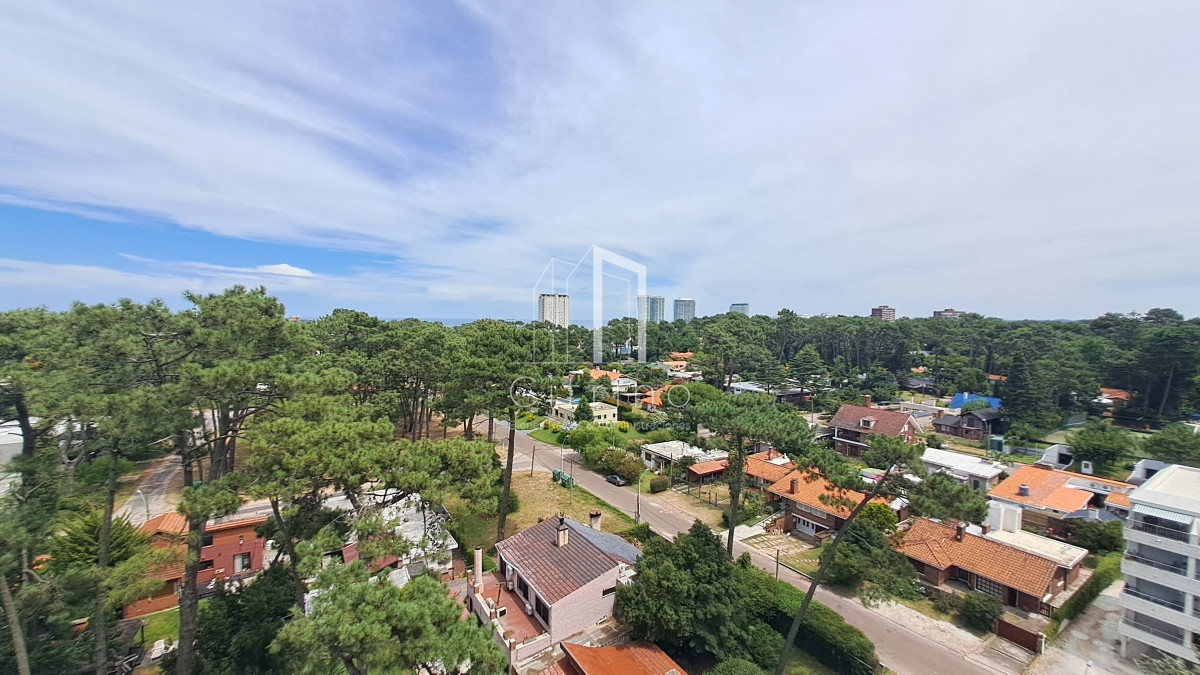 Apartamento ID.803 - Apartamento en Alquiler Anual - Zona Roosevelt Ref. 6452