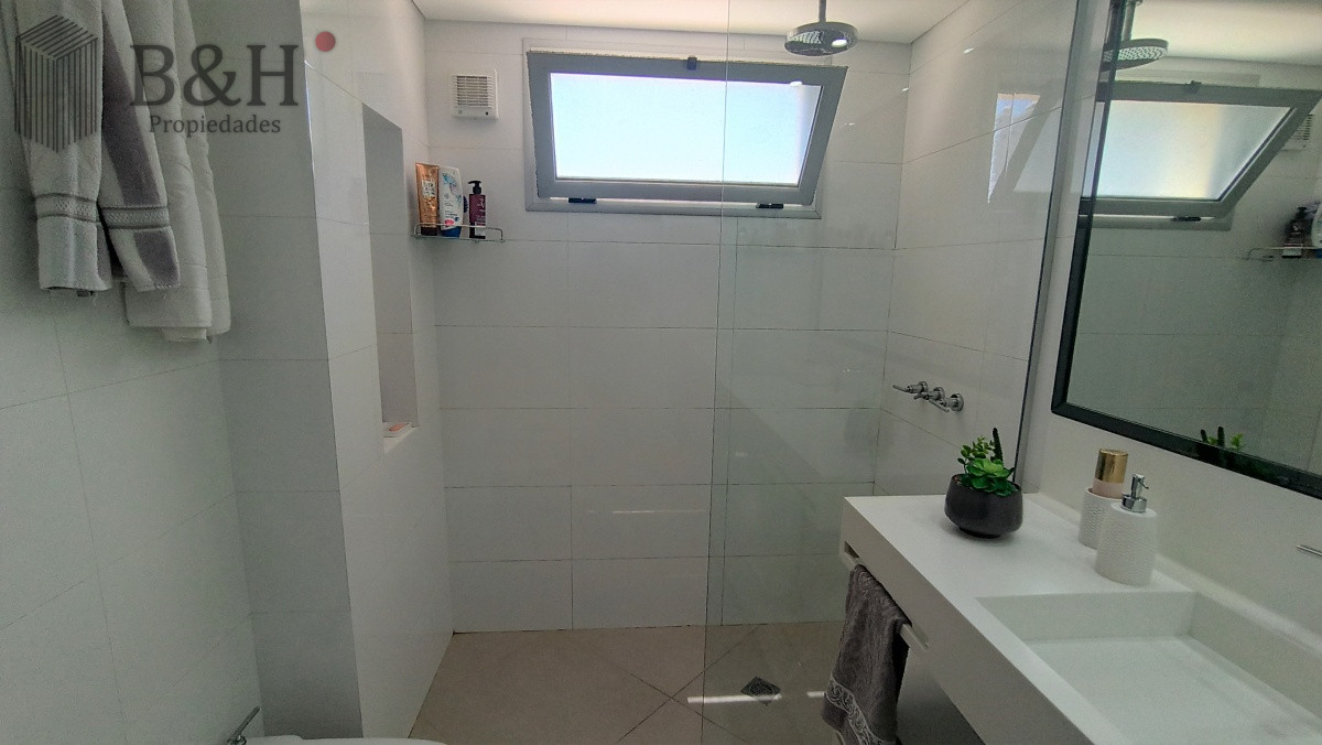 Apartamento ID.845 - Apartamento en alquiler - Península Ref. 4933