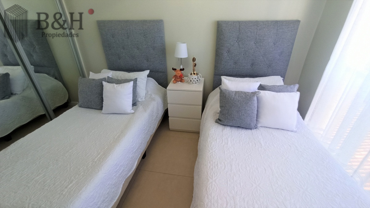 Apartamento ID.845 - Apartamento en alquiler - Península Ref. 4933