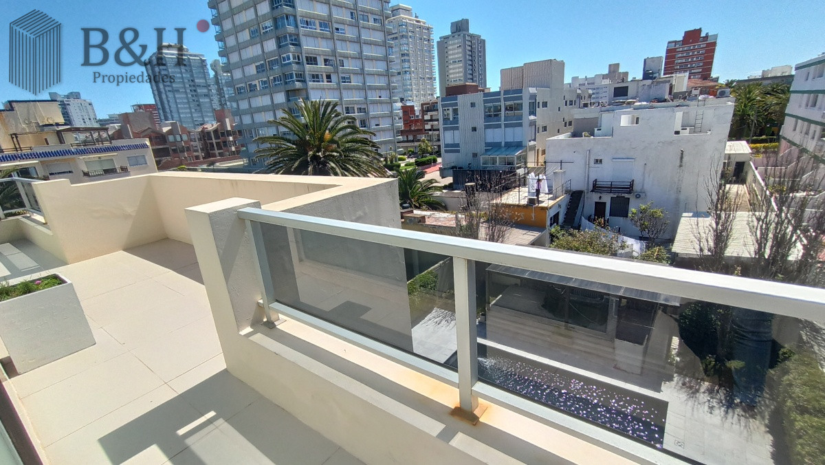 Apartamento ID.845 - Apartamento en alquiler - Península Ref. 4933