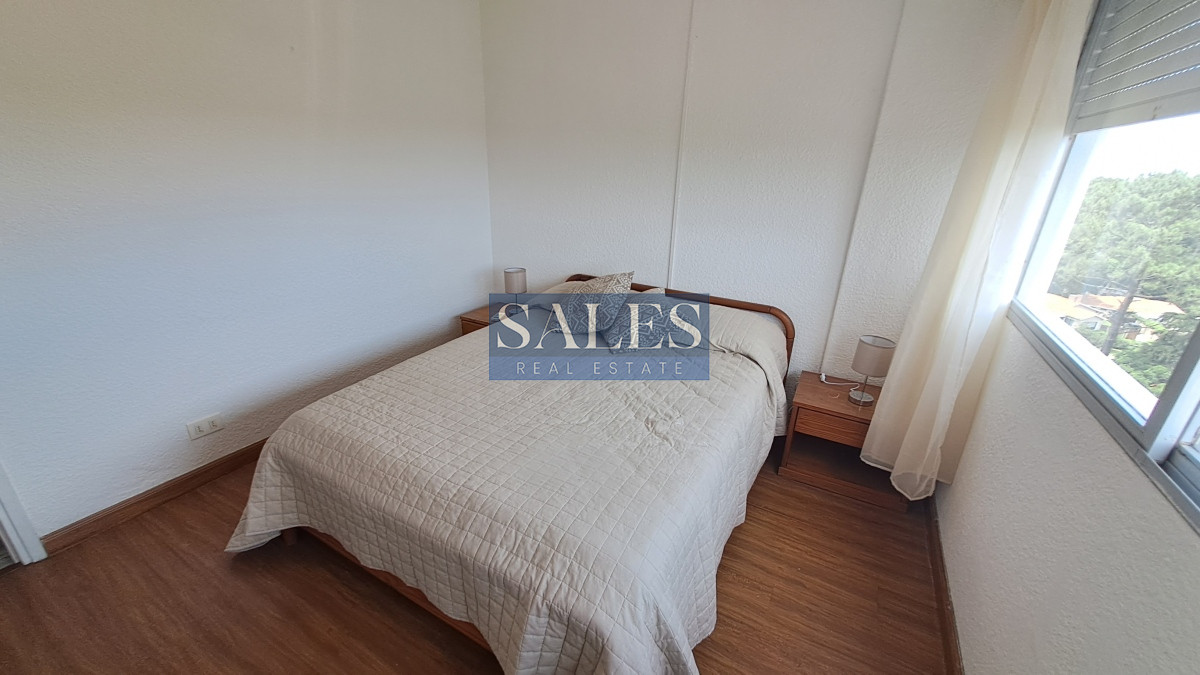 Apartamento ID.38 - Apartamento en Alquiler Anual Punta del este, zona Roosevelt