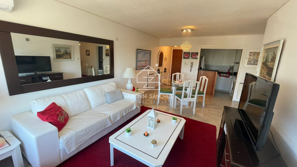Apartamento ID.483 - Apartamento en Alquiler Anual - Zona Península Ref. 6553