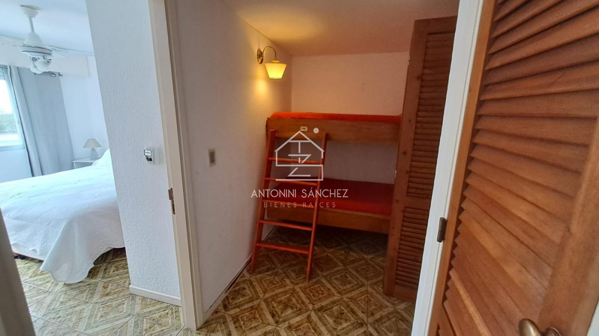 Apartamento ID.517 - Apartamento en venta en Península - Punta del Este. Ref. 5915