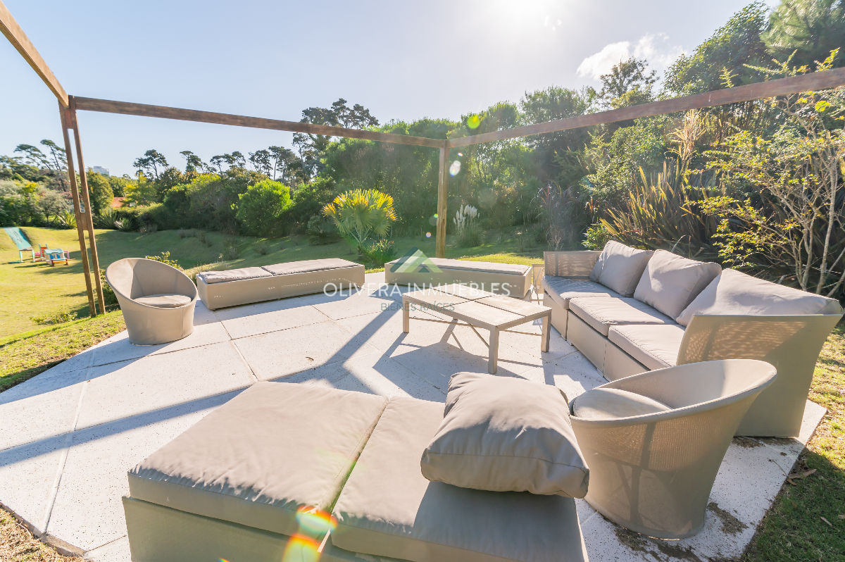 Casa ID.12454 - Mansión de estilo clásico en venta en el corazón de Beverly Hills