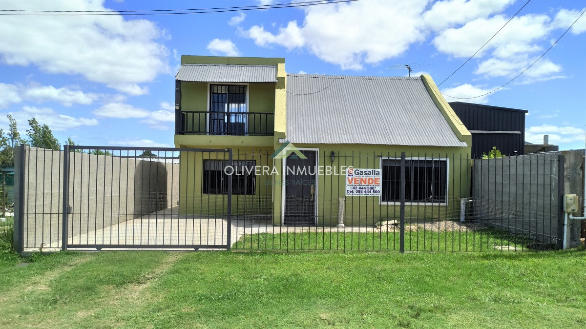 Casa ID.10519 - Casa En Venta - Zona El Chorro