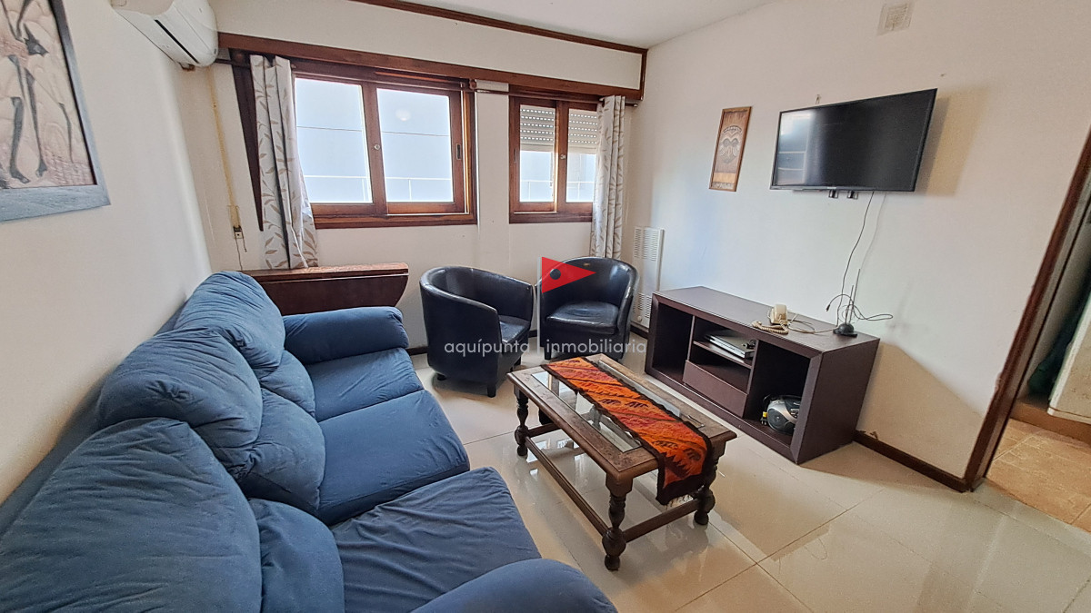 Apartamento ID.248 - Apartamento en Venta - Zona Península Ref. 7086