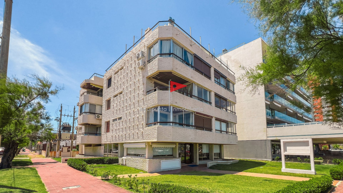 Apartamento ID.243 - Venta apto en Piriapolis edificio Rodamar