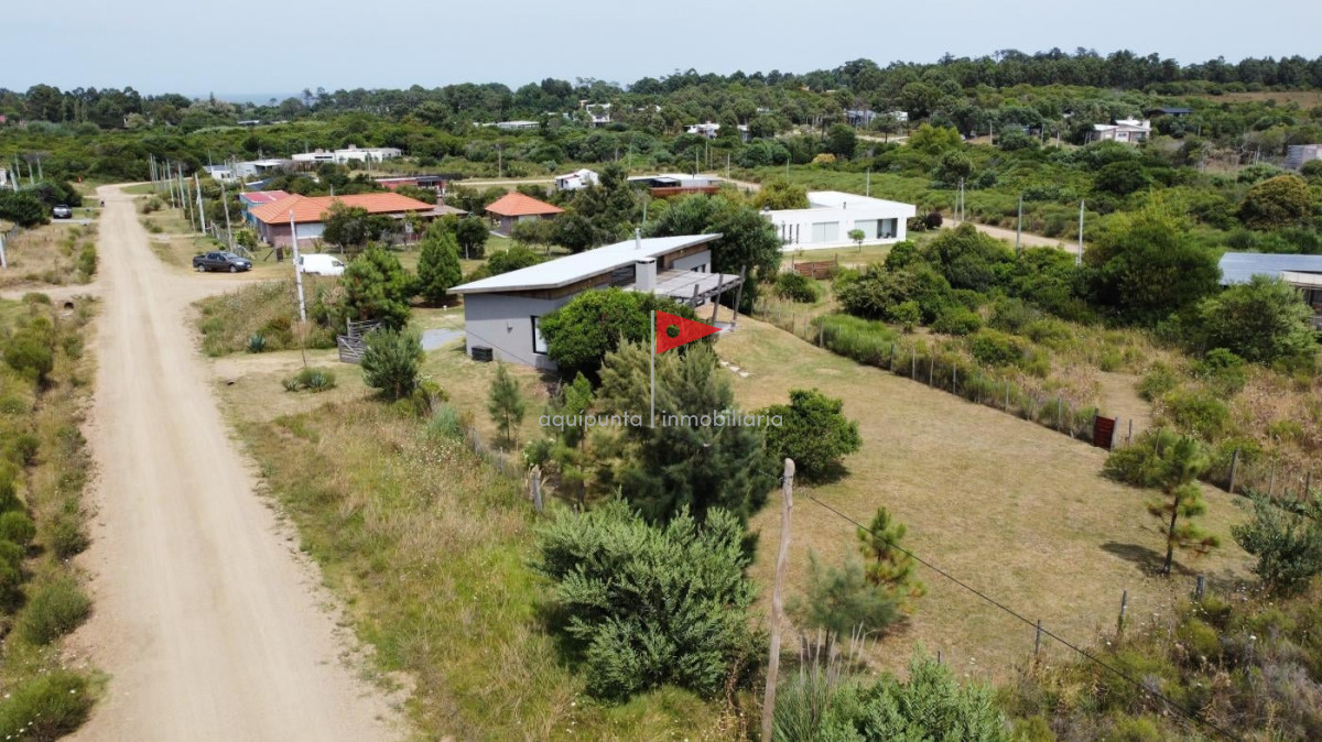 Casa ID.240 - Venta cabaña Punta colorada gran terreno