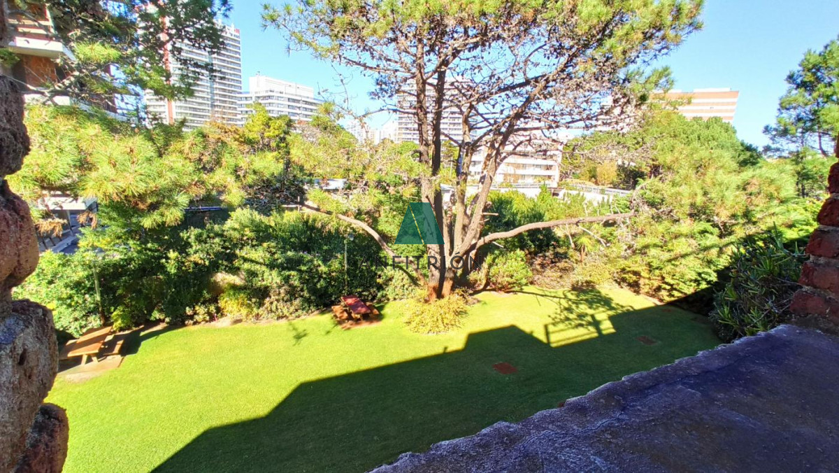 Apartamento ID.196 - Apartamento en Aidy Grill- Punta del Este. Ref. 3968