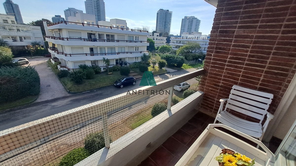 Apartamento ID.196 - Apartamento en Aidy Grill- Punta del Este. Ref. 3968