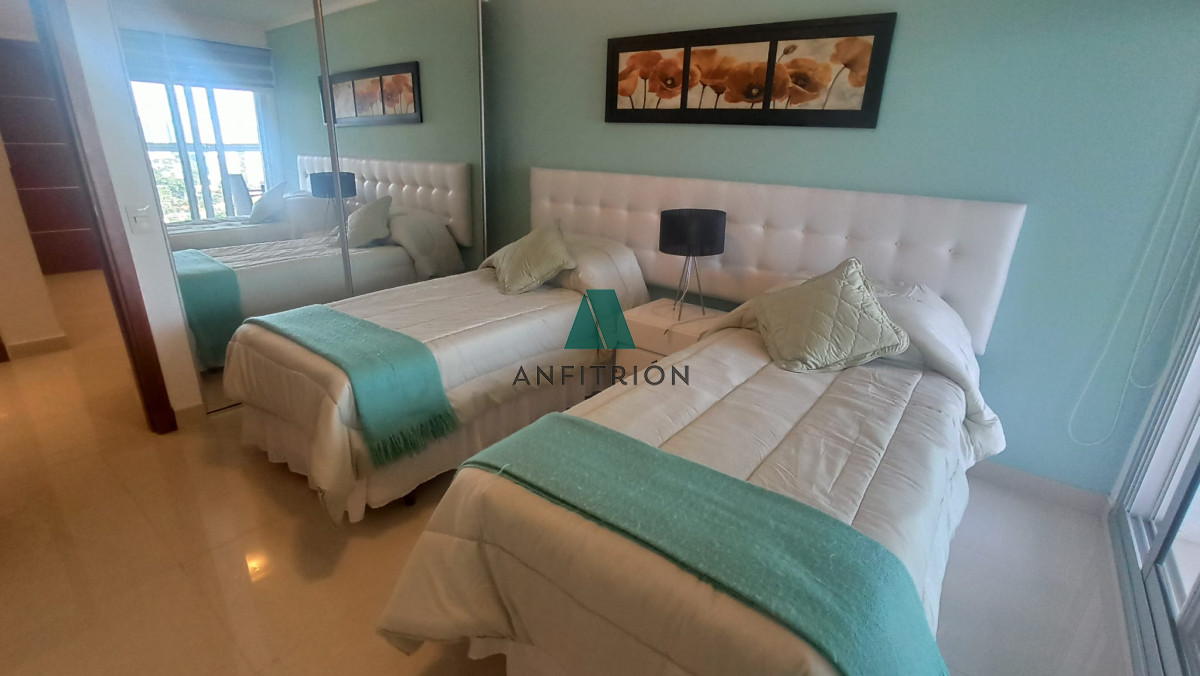 Apartamento ID.155 - Apartamento En Alquiler Anual e Invernal - Zona Mansa Ref. 5809