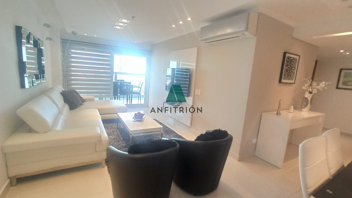 Apartamento ID.155 - Apartamento En Alquiler Anual e Invernal - Zona Mansa Ref. 5809