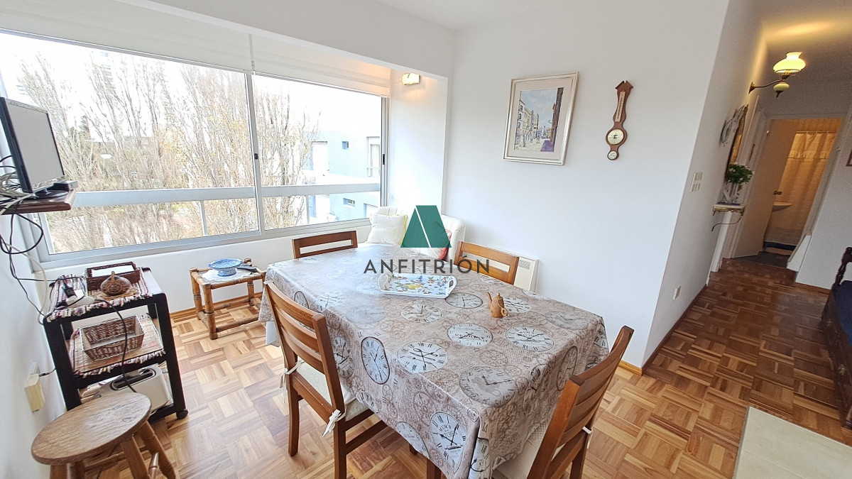 Apartamento ID.197 - Apartamento En Venta - Zona Mansa Ref. 5980