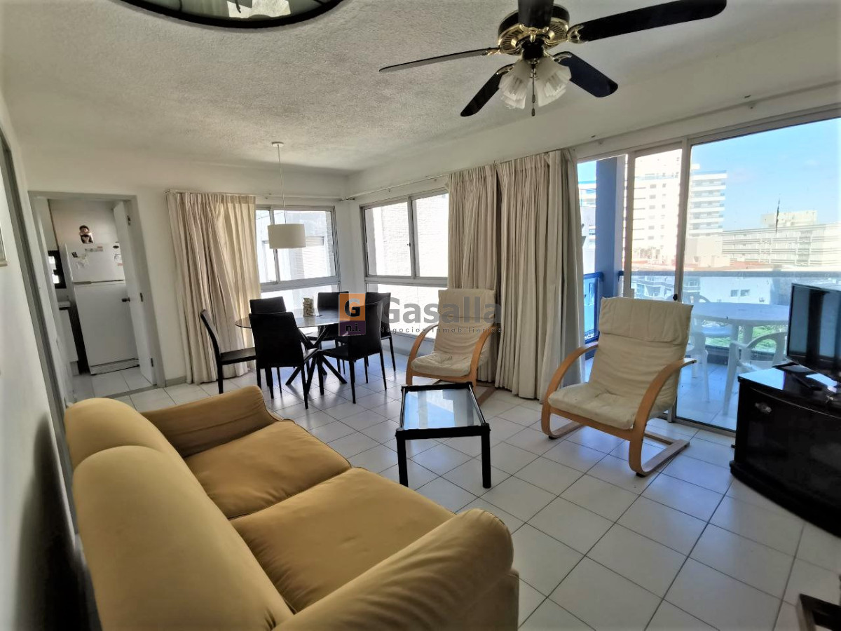 Apartamento en Alquiler Temporada - Zona Brava. Ref-Com