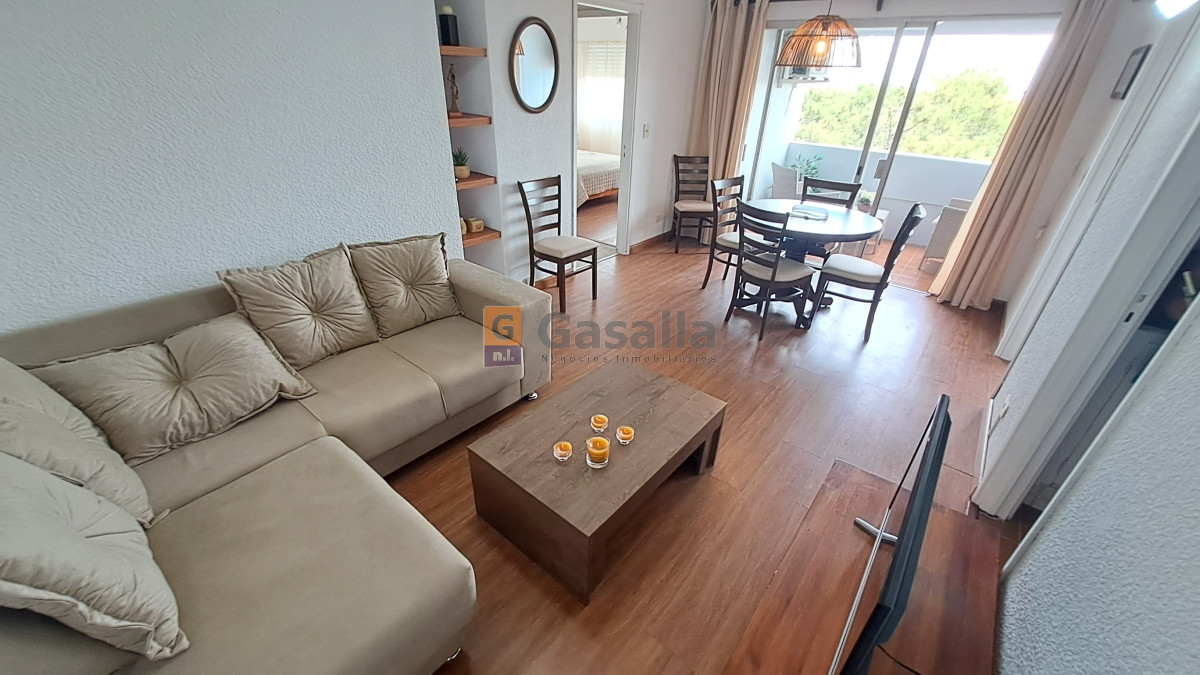 Apartamento en Alquiler Invernal- Zona Roosevelt Ref. 6452