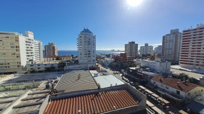 Apartamento En Venta - Zona Península Ref. 7158