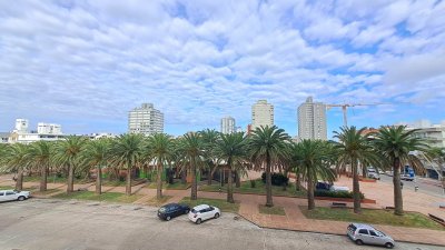 Apartamento En Venta - Zona Península Ref. 4256