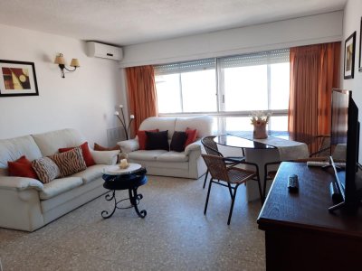 Apartamento en Alquiler Temporada - Zona Península Ref. 4387