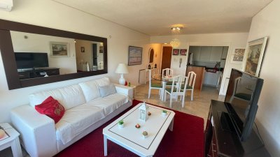 Apartamento en Alquiler Anual - Zona Península Ref. 6553