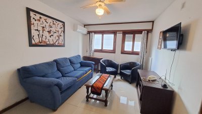 Apartamento en Venta - Zona Península Ref. 7086