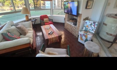 Apartamento en venta en Península - Punta del Este.  Ref- 4647