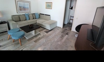 Apartamento En Venta  en Península- Punta del Este Ref. 5766
