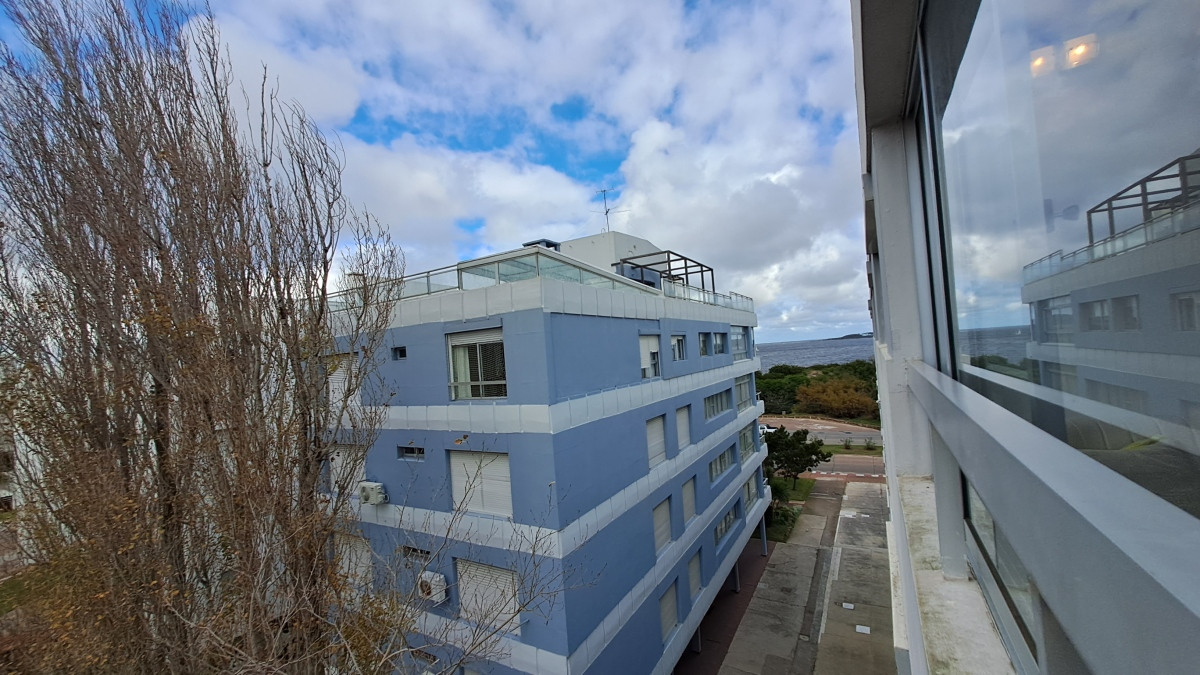 Apartamento En Venta - Zona Mansa Ref. 5980