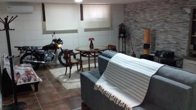 amplia residencia en punta del este en venta y alquiler - cantegril. ref. 4955 - gsl196c