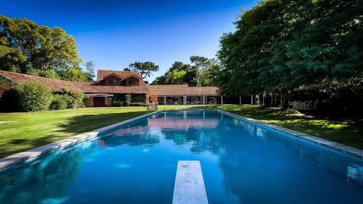 Casa en Alquiler Temporada - Zona Beverly Hills Ref. 5933 - GSL3474C