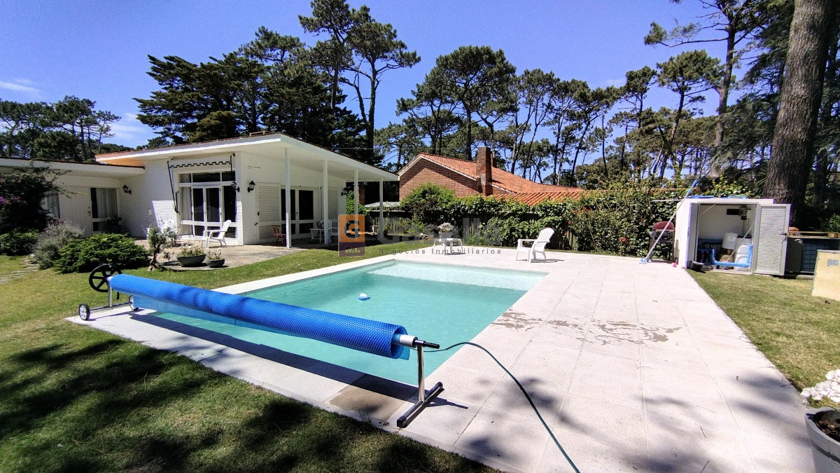 Casa en alquiler - San Rafael Ref. 4980 - GSL1374C