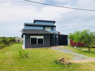 Casa En Venta - Zona Piriápolis Punta Negra - Ref. 3540