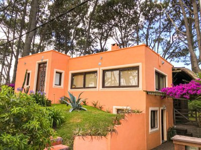 Casa En Venta  - Punta Ballena. Ref. 4912