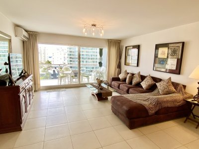 Apartamento en Punta del Este, Brava