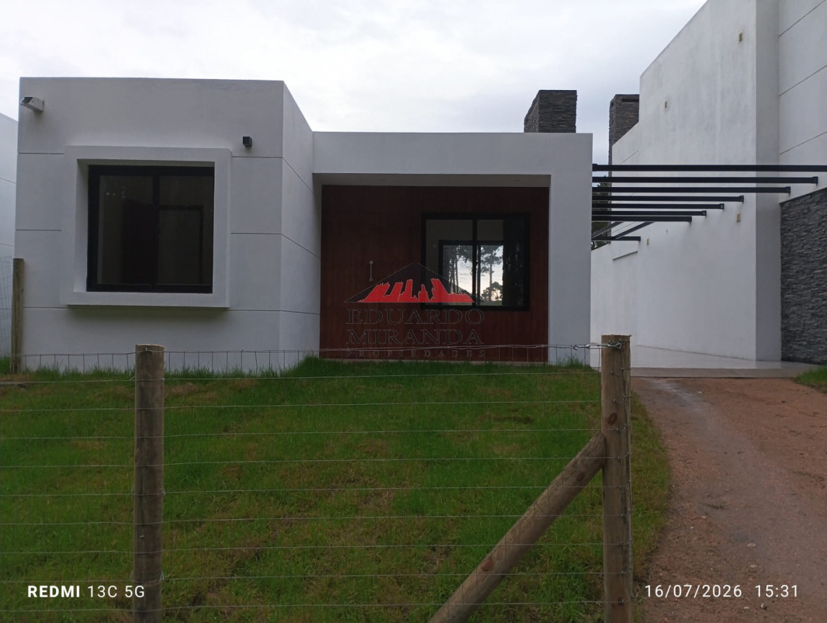 Casa en Burnett - EMP3298C