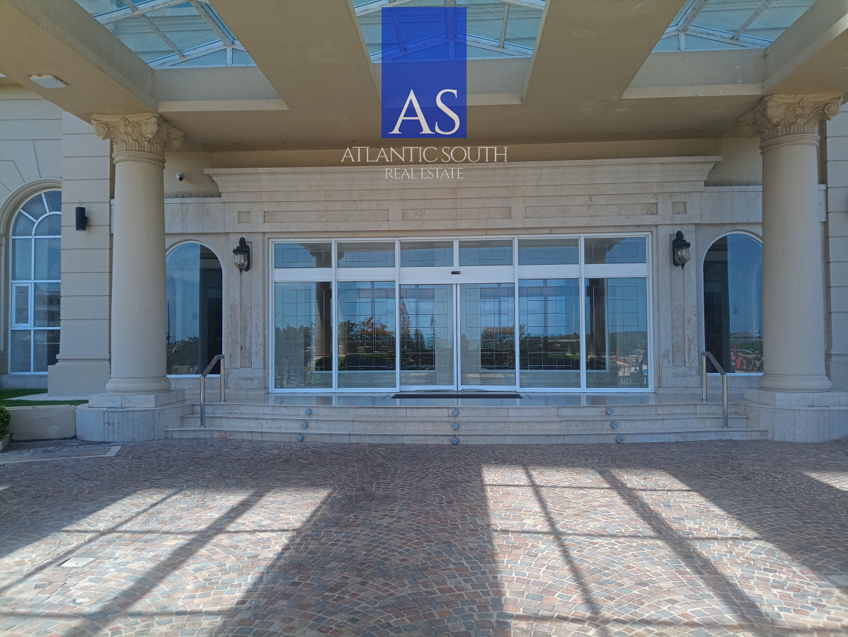 Apartamento ID.2044 - Venta departamento 3 dormitorios frente al mar en torre de categoría Punta del Este