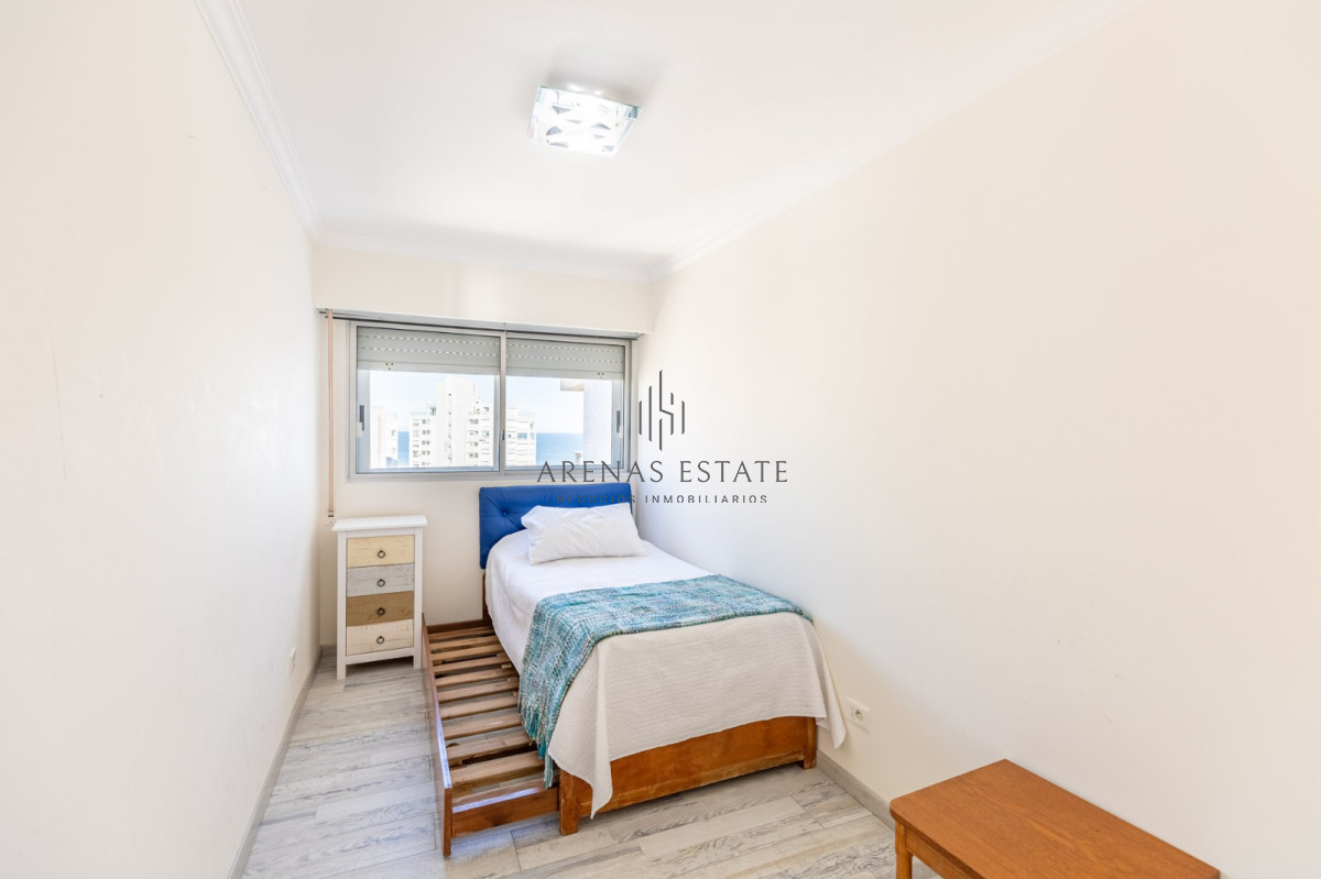 Apartamento ID.1772 - Apartamento de dos dormitorios en Punta del Este ,espectacular vista 