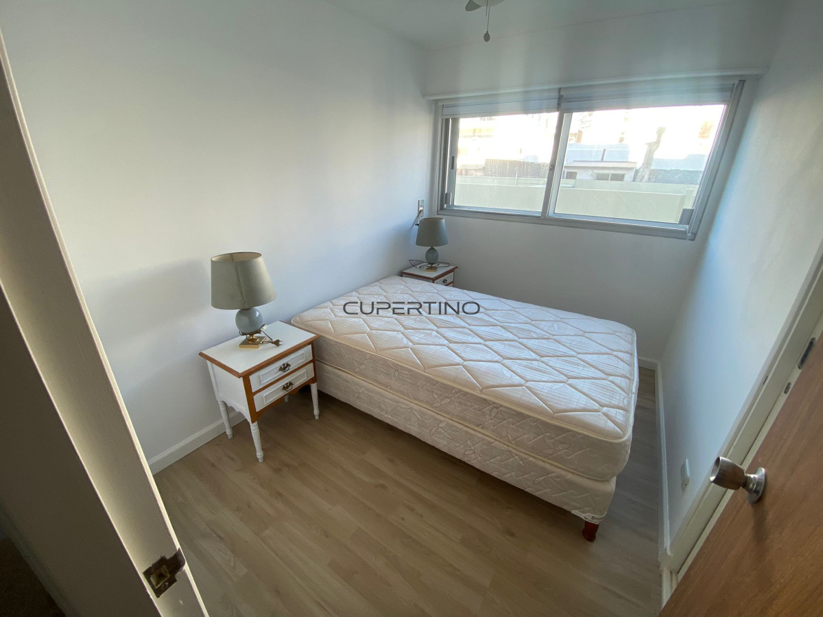 Apartamento ID.1800 - Venta , tres dormitorios en Peninsula!