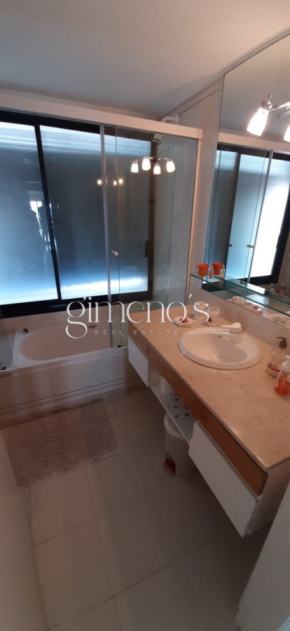 Apartamento ID.446 - Apartamento en Venta 3 Dormitorios - Punta del Este - Puerto 