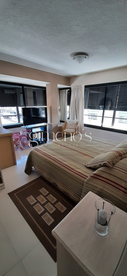 Apartamento ID.446 - Apartamento en Venta 3 Dormitorios - Punta del Este - Puerto 