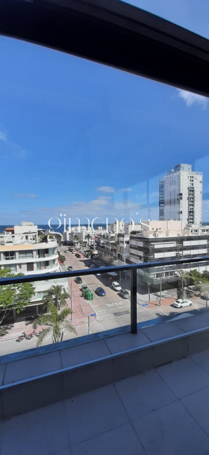 Apartamento ID.446 - Apartamento en Venta 3 Dormitorios - Punta del Este - Puerto 