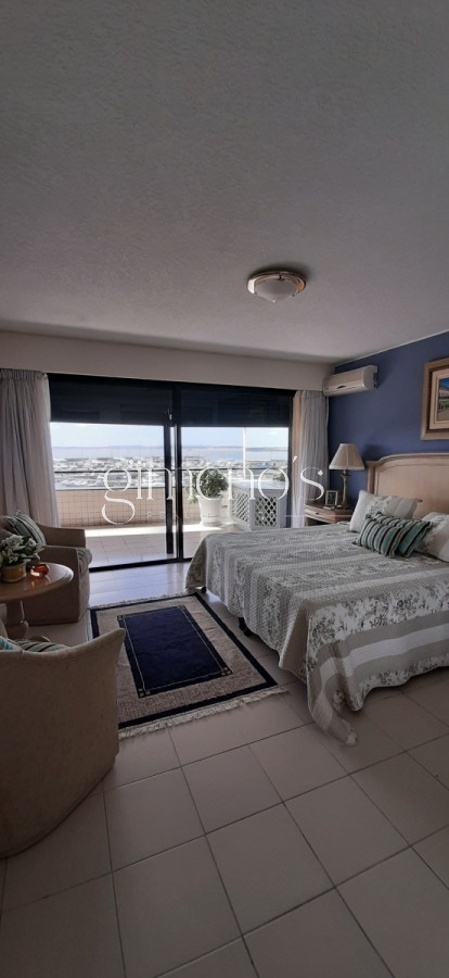 Apartamento ID.446 - Apartamento en Venta 3 Dormitorios - Punta del Este - Puerto 