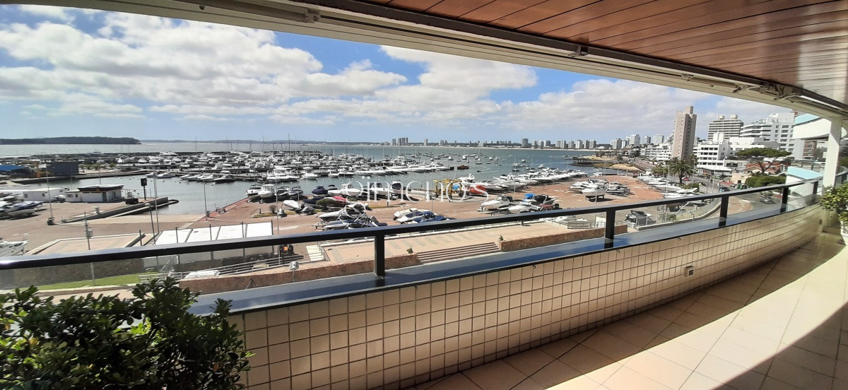 Apartamento ID.446 - Apartamento en Venta 3 Dormitorios - Punta del Este - Puerto 