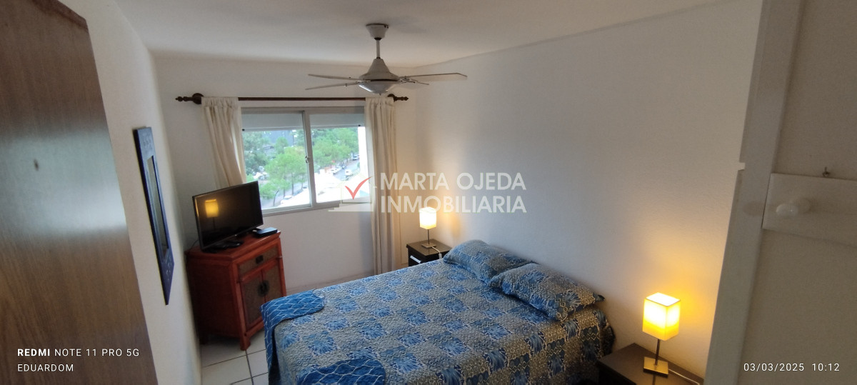 Apartamento ID.40682 - Muy lindo apartamento amplio con buena orientacion 2 dormitorio con garaje y servicios del complejo.