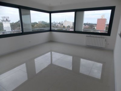 APARTAMENTO A ESTRENAR EN ALQUILER (IDEAL PARA PROFESIONALES) TAMBIEN EN VENTA.- 3 DORMITORIOS Y DEMAS CON GARAJE EN SUB.SUELO 