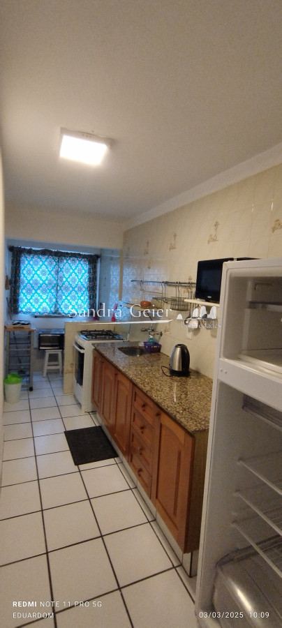 Apartamento ID.2547 - Muy lindo apartamento amplio con buena orientación 2 dormitorios  2 baños terraza garaje en sub suelo.- recepción, servicios varios piscina barbacoas
