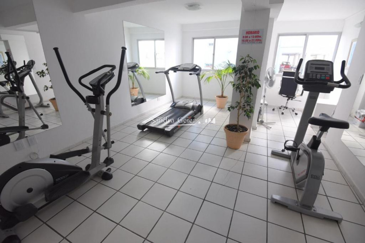 Apartamento ID.2547 - Muy lindo apartamento amplio con buena orientación 2 dormitorios  2 baños terraza garaje en sub suelo.- recepción, servicios varios piscina barbacoas