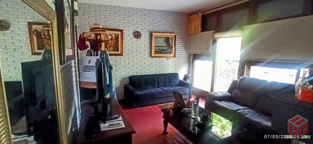 Casa ID.8612 - CASA EXCELENTE CONSTRUCCION Y ESTADO IDEAL VIVIENDA PROPIA-