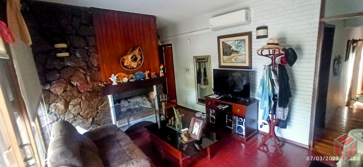 Casa ID.8612 - CASA EXCELENTE CONSTRUCCION Y ESTADO IDEAL VIVIENDA PROPIA-