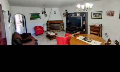 Muy buena casa con amplias comodidades y construcción ideal para vivienda permanente totalmente equipada