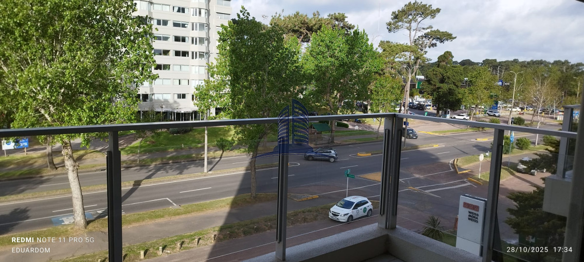 Apartamento en VENTA- 2 DORMITORIOS, Punta del Este!